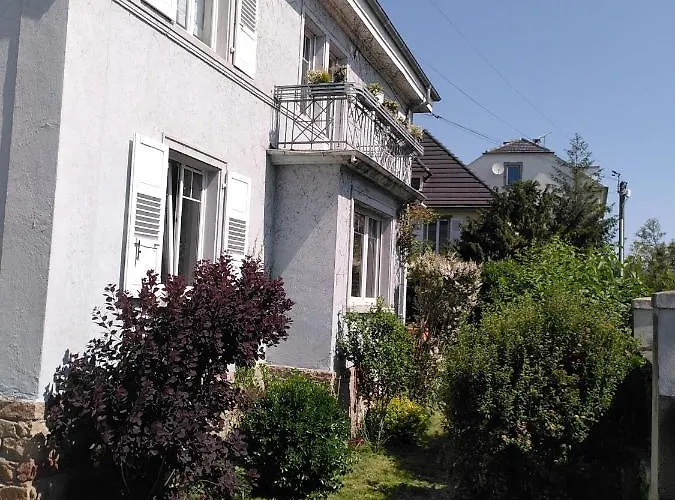 La De La Maison Bleue